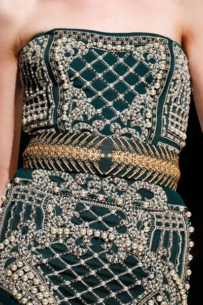 Look 76